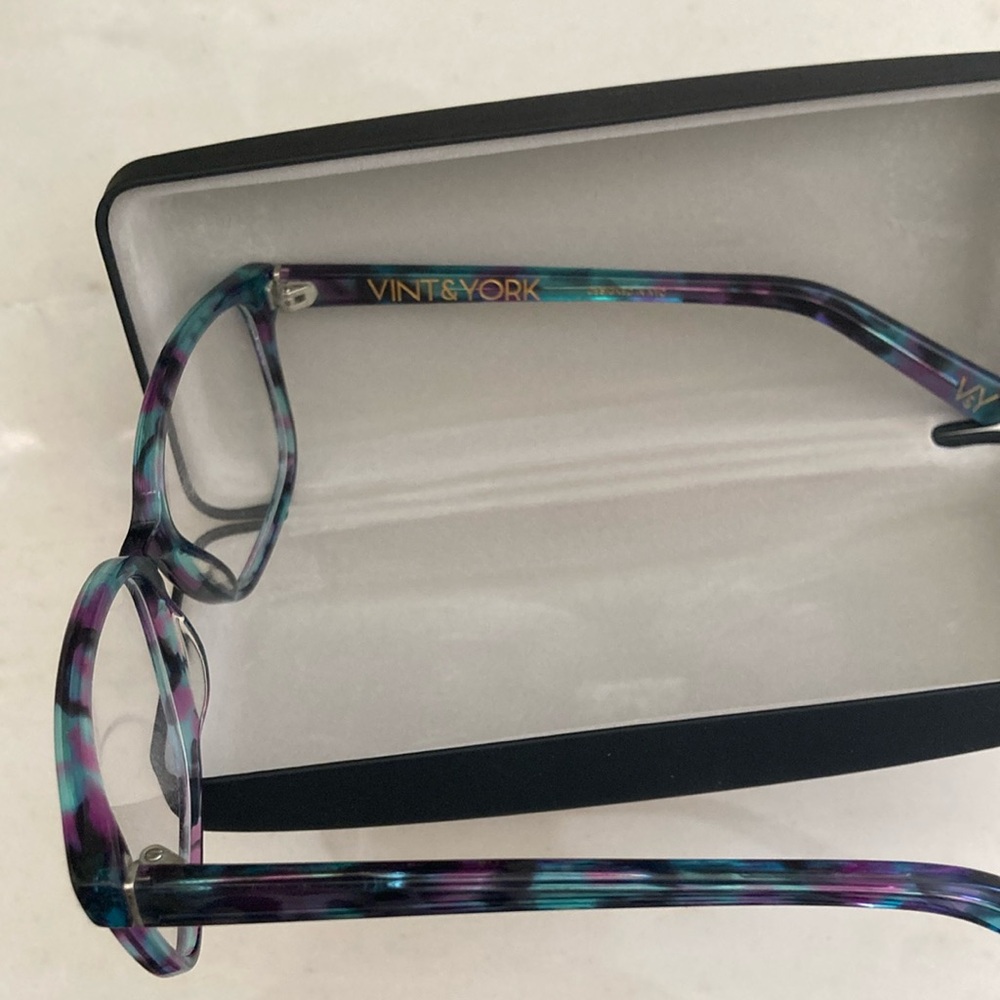 Blue and Purple EyeGlasses with Gradient Frame - Picture 5 of 5